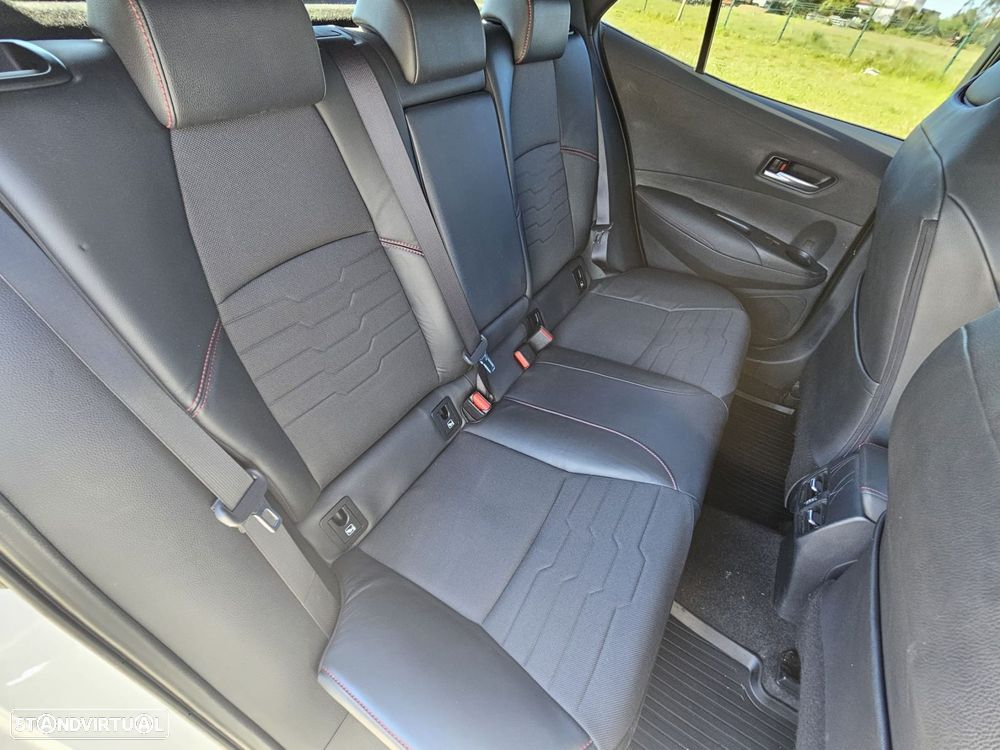 Toyota Corolla 1.8 Hybrid Exclusive - 24