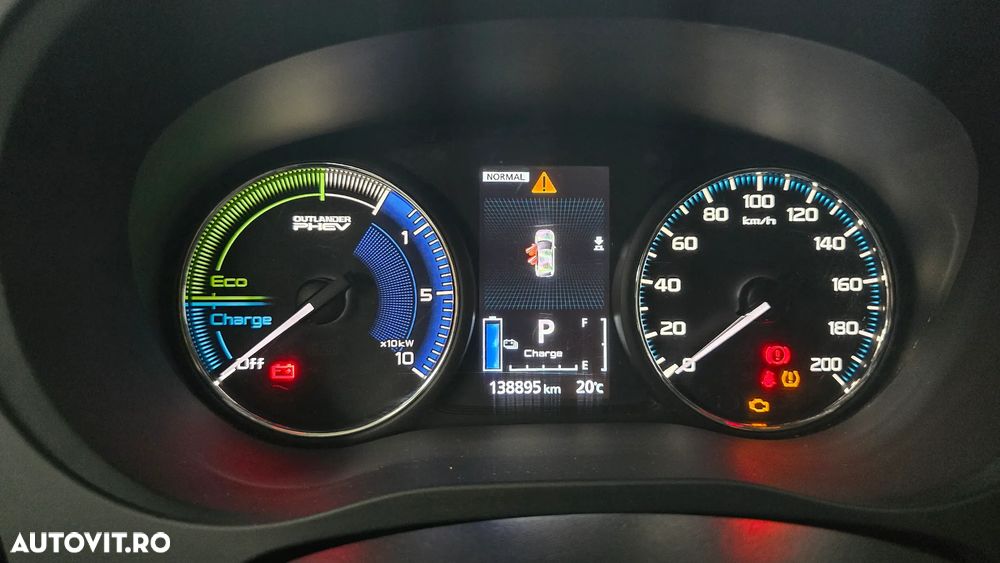 Mitsubishi Outlander PHEV 2.4 L 4X4 Intense - 10