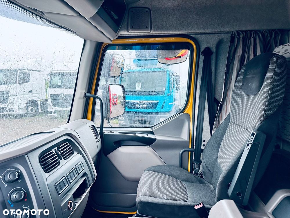 DAF LF 220 / KABINA SYPIALNA / WINDA - 17