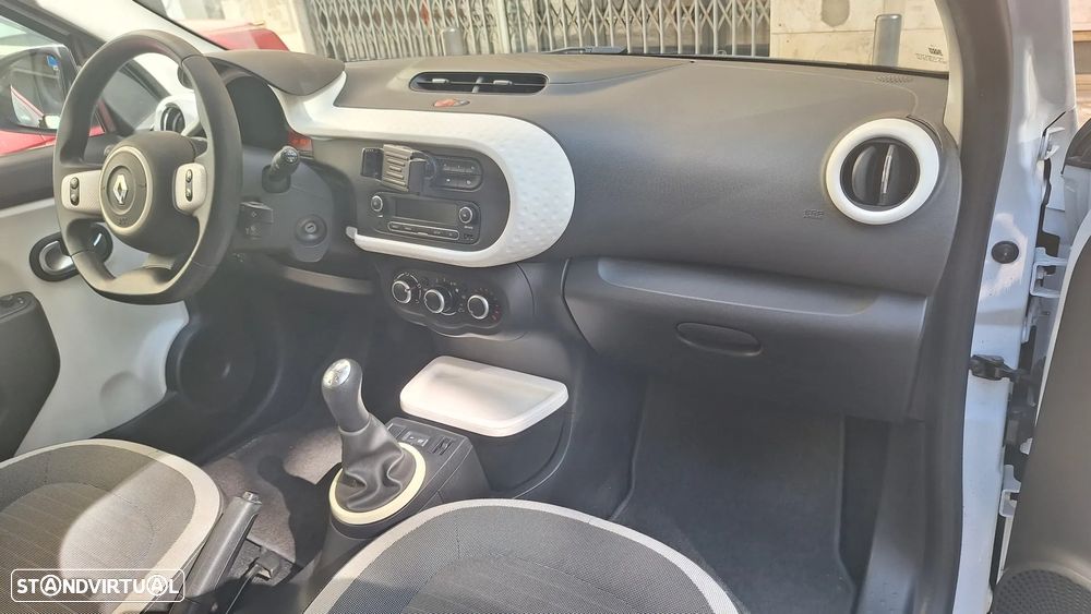Renault Twingo — fotografia 12
