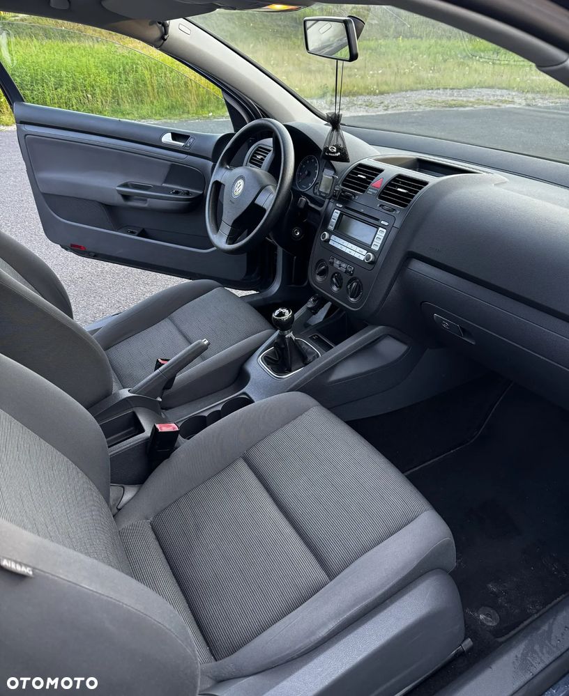 Volkswagen Golf - 12