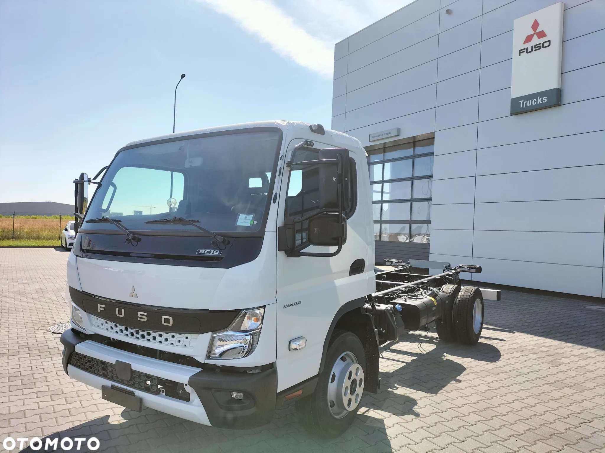 FUSO Canter 9C18 AMT - 3