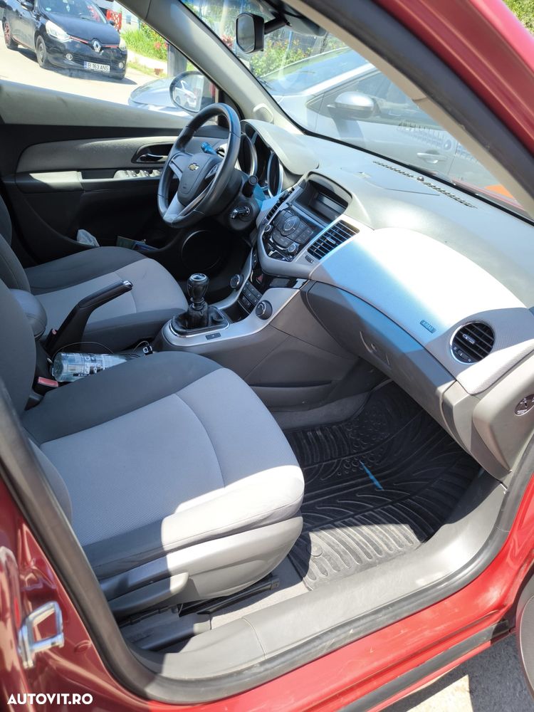 Chevrolet Cruze 1.8 Ecotec LS+ - 7