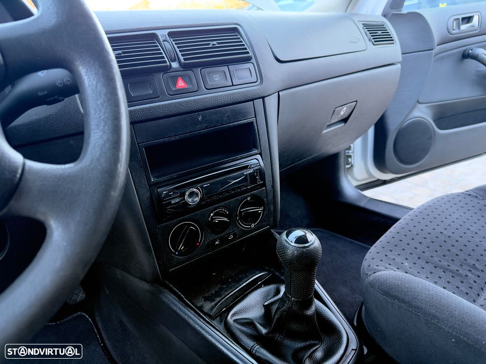 VW Golf Variant 1.9 TDi Confl AC - 39