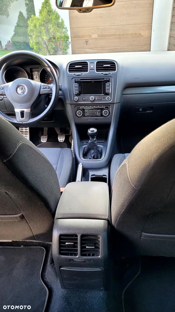 Volkswagen Golf - 8
