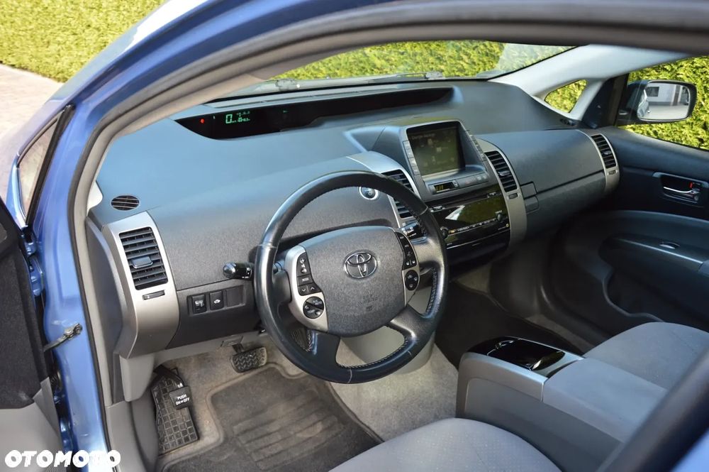 Toyota Prius - 7