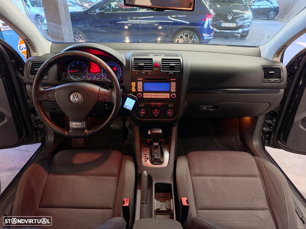 VW Golf 2.0 TDi GT Sport DSG - 2