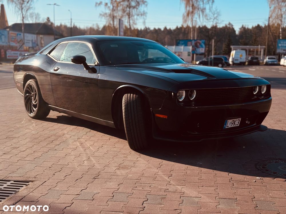 Dodge Challenger 3.6 SXT Plus - 10