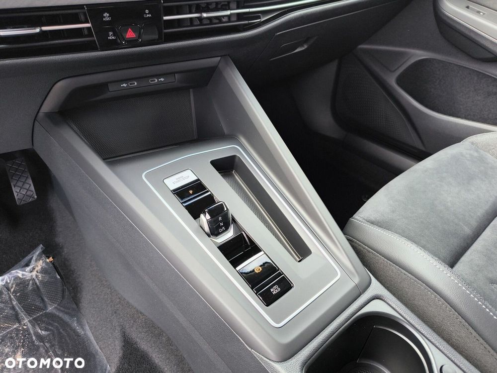 Volkswagen Golf Variant - 15