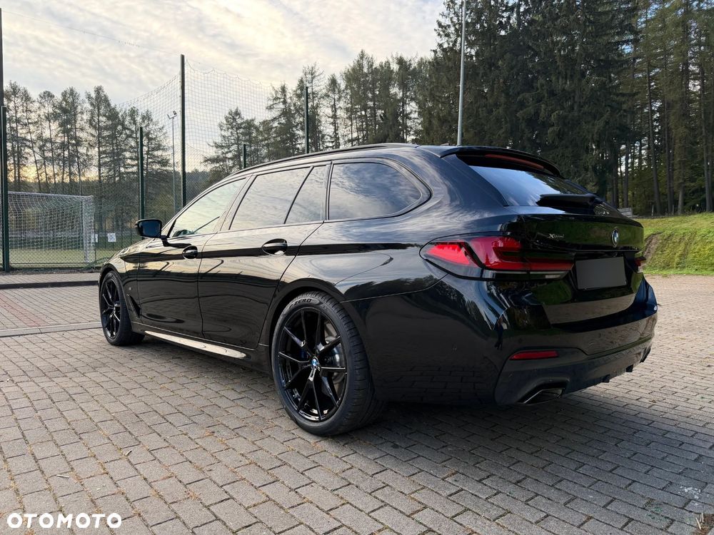 BMW Seria 5 520d xDrive mHEV M Sport sport - 7