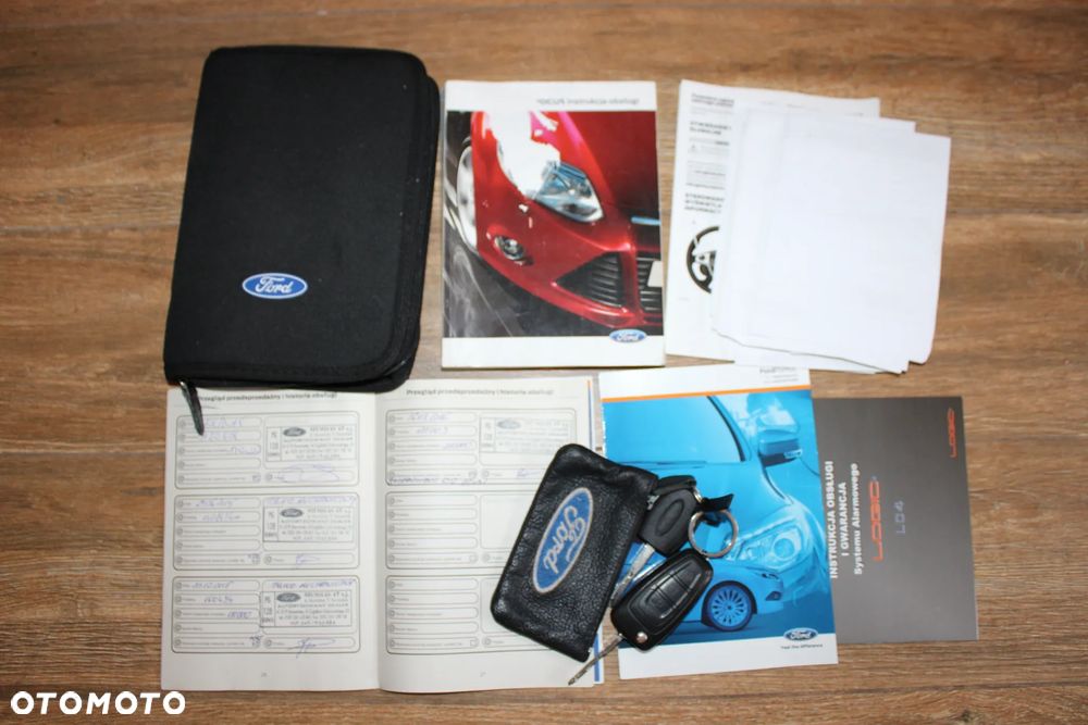 Ford Focus 1.6 Ambiente - 19