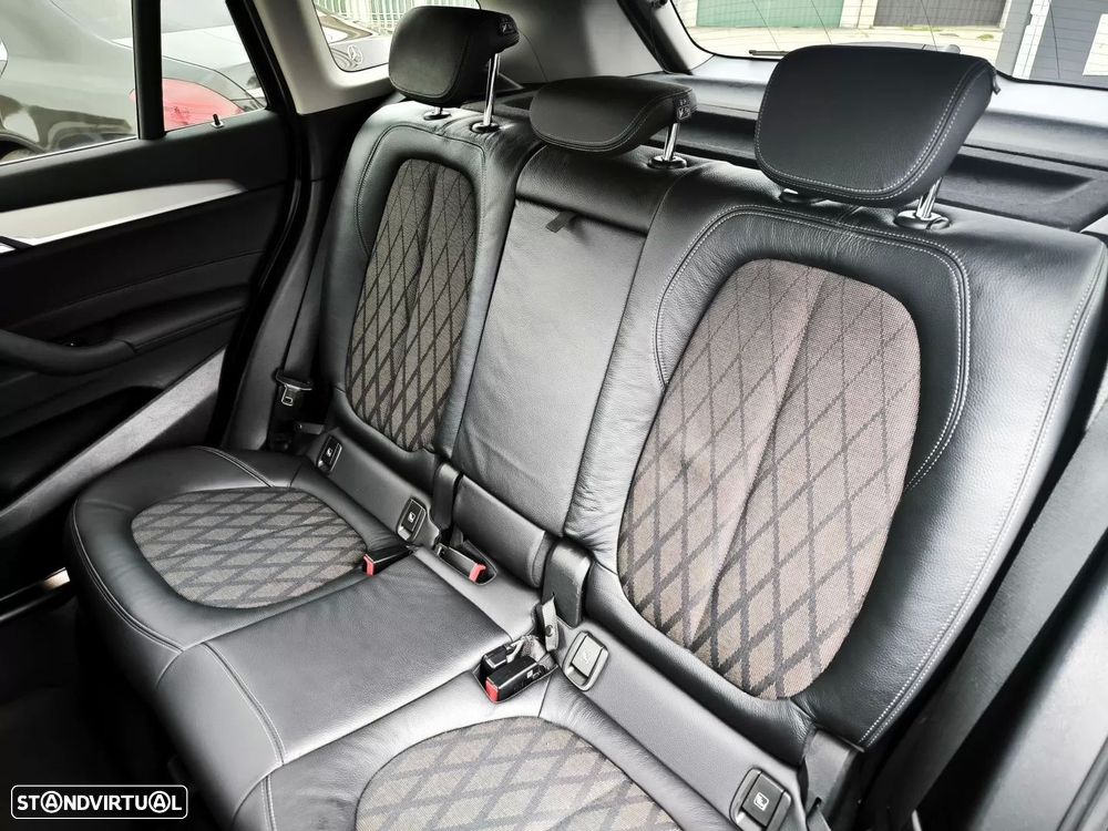 BMW X1 16 d sDrive xLine - 33