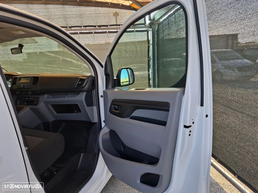 Opel Vivaro 1.5 CDTi L3H1 Essentia - 32