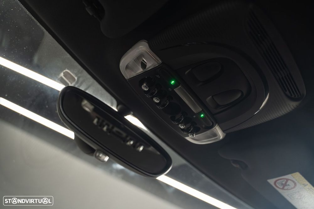 MINI 3 Portas Cooper D - 44