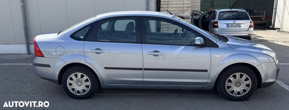 Ford Focus 1.6 TDCi Ambiente - 3