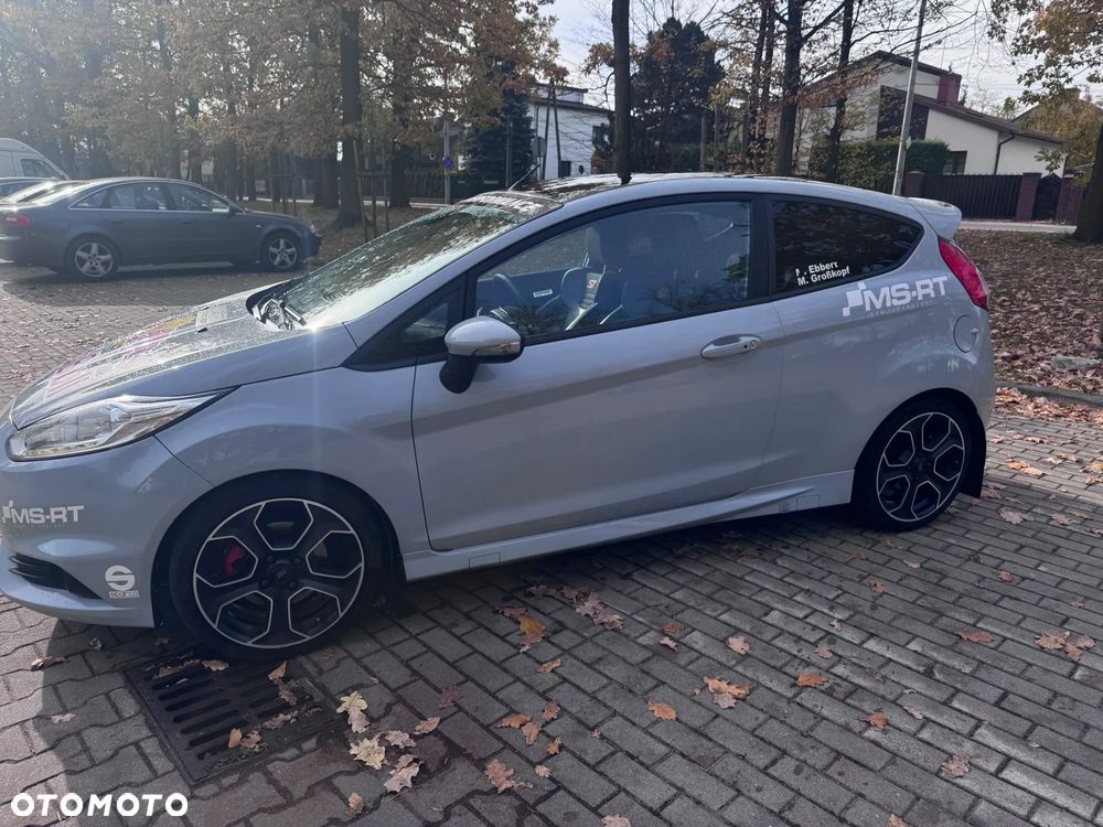 Ford Fiesta ST200 - 6