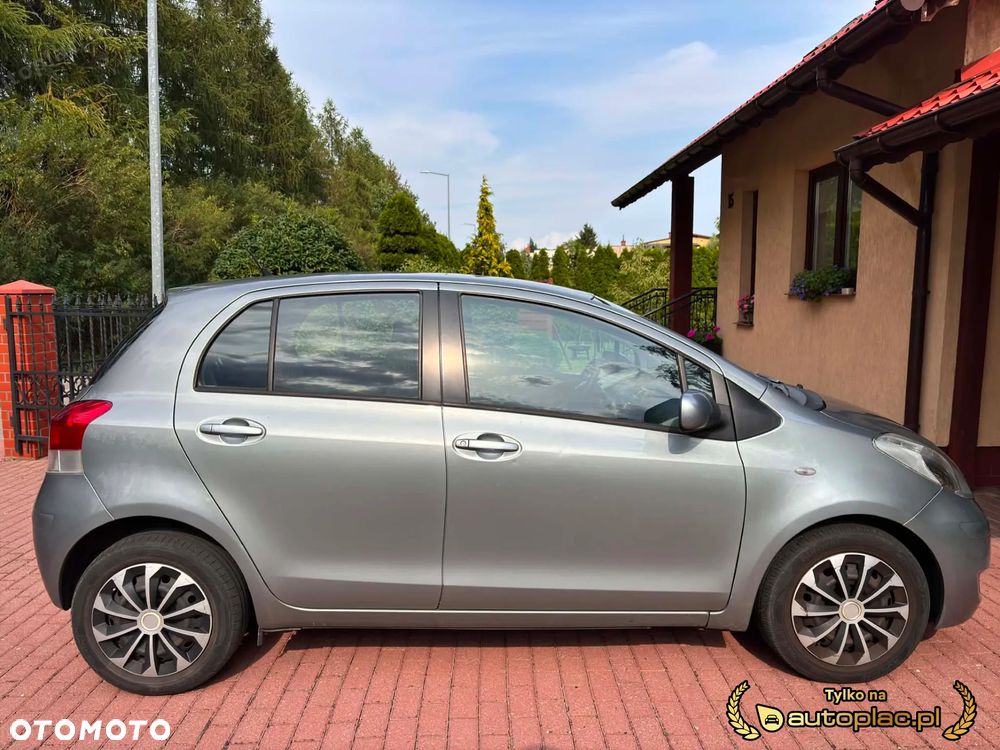 Toyota Yaris 1.33 Prestige - 3