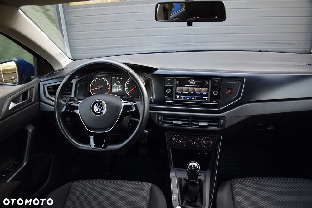 Volkswagen Polo - 32