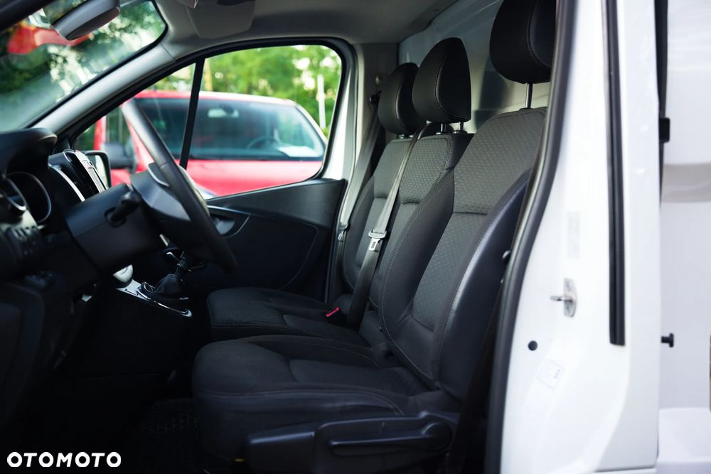 Opel Vivaro Chłodnia 2x drzwi - 20