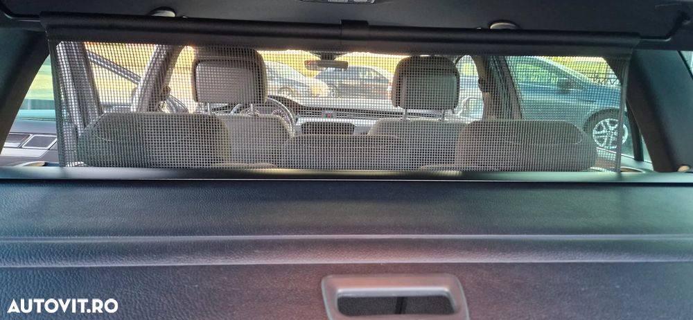 Volkswagen Passat - 13