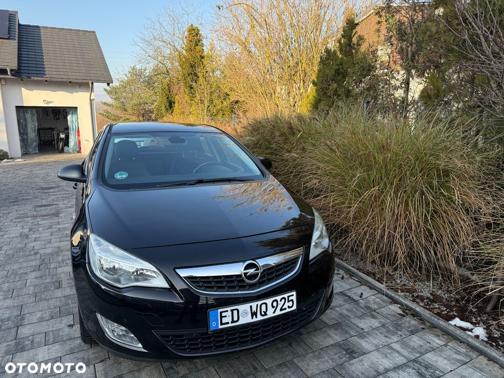Opel Astra 1.4 T Cosmo - 33