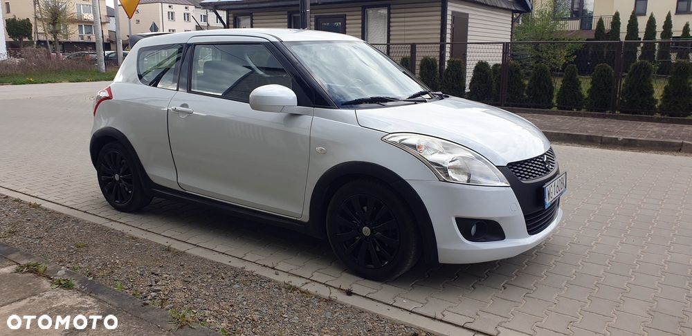 Suzuki Swift - 4
