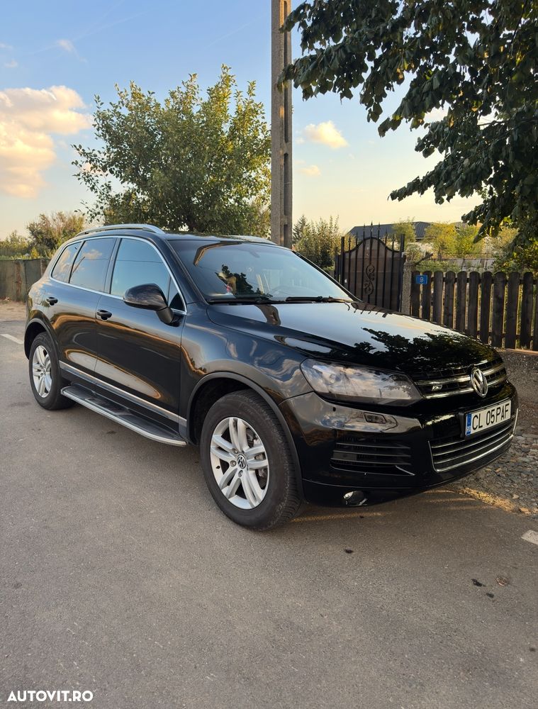 Volkswagen Touareg - 1