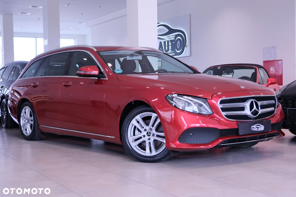 Mercedes-Benz Klasa E 220 d T 9G-TRONIC Avantgarde - 3