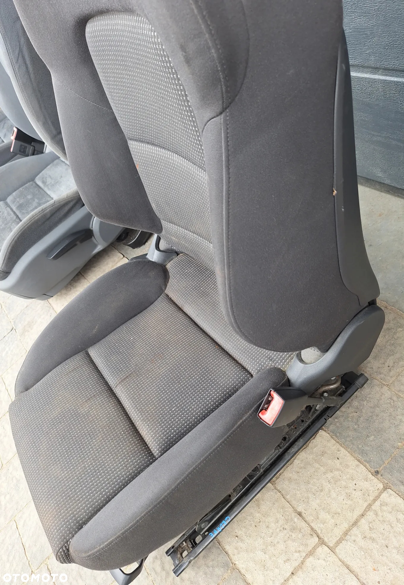 FOTEL PRAWY PRZÓD  - AUDI A3 /8P - 3-DRZWI - 5