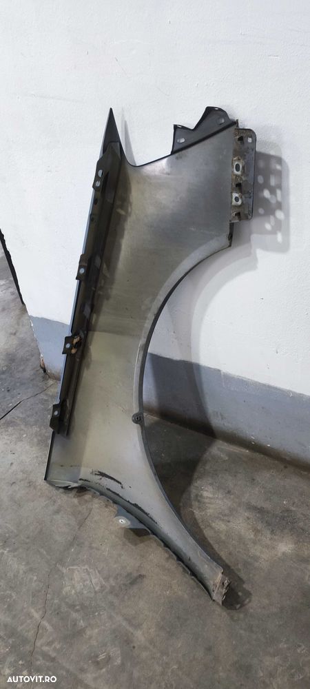 Aripa stanga volkswagen vw passat B6 sedan an 2010 cod culoare LC7Z - 6