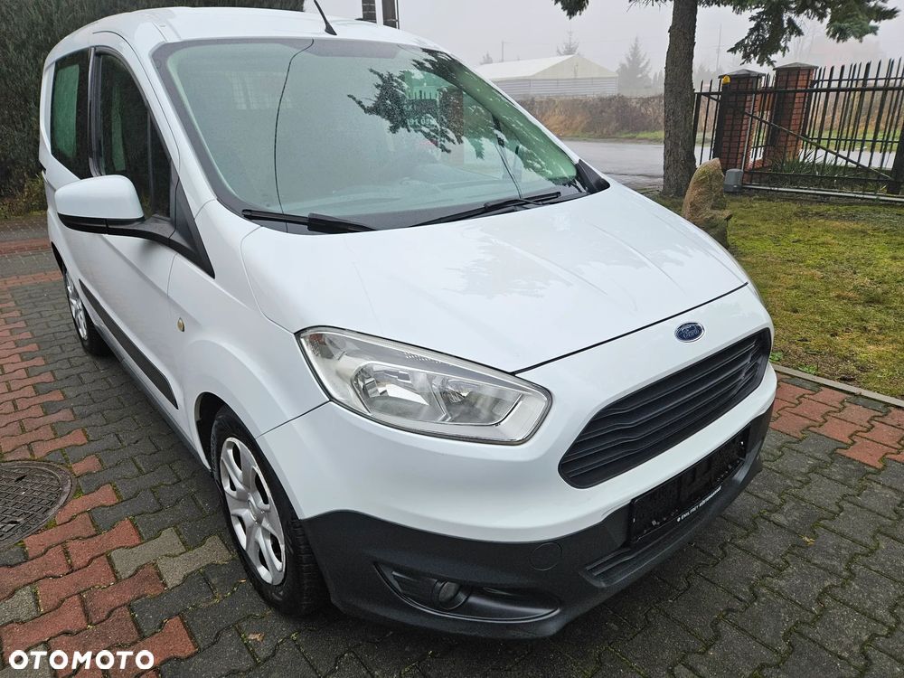 Ford Courier - 2