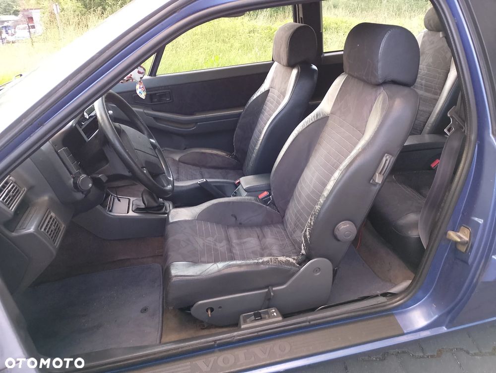Volvo Seria 400 - 6