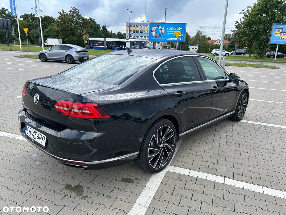 Volkswagen Passat - 13