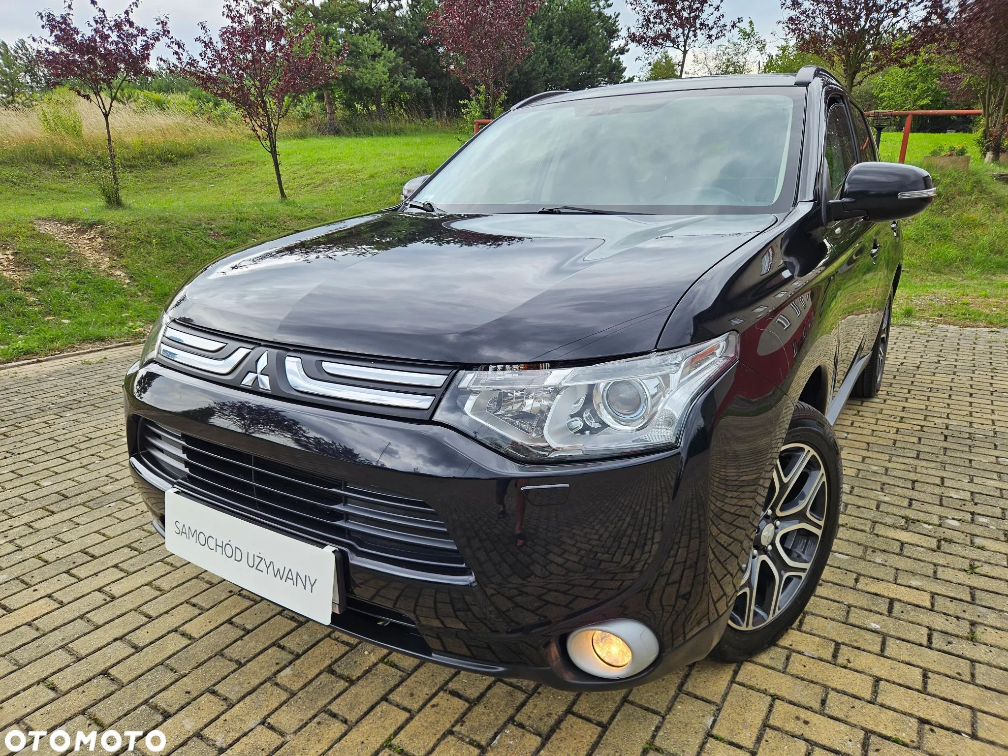 Mitsubishi Outlander 2.2 DID Intense + - 1