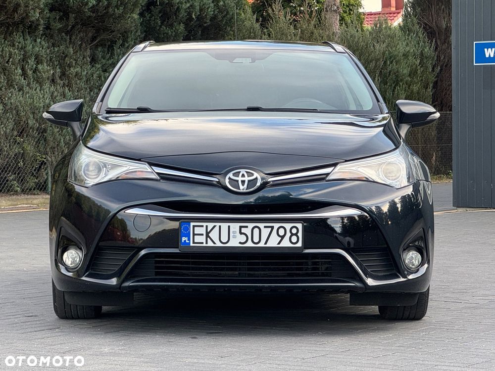 Toyota Avensis - 16