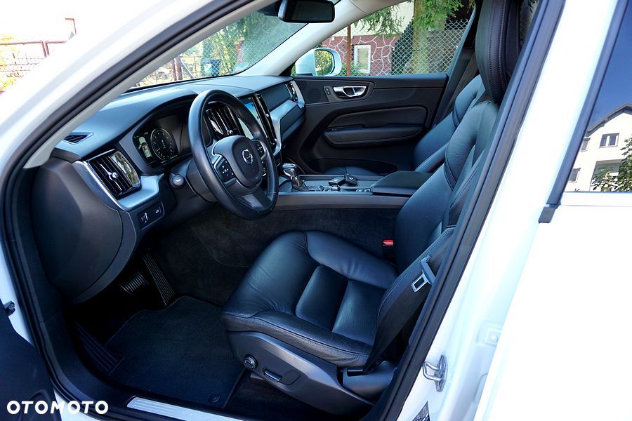 Volvo XC 60 T5 Geartronic RDesign - 21