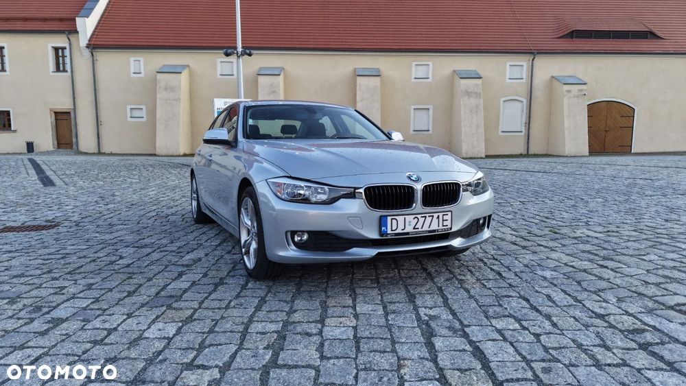 BMW Seria 3 ver-318d - 7