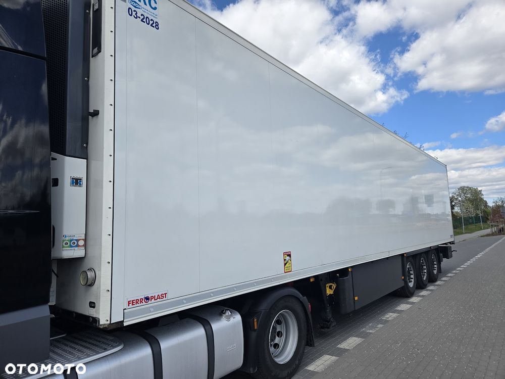 Schmitz Cargobull - 3