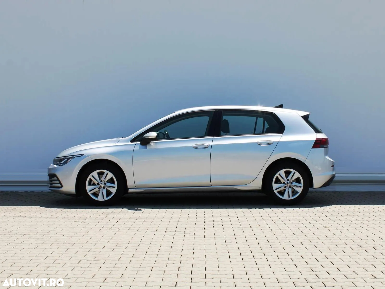 Volkswagen Golf 1.0 eTSI DSG MHEV Life - 2