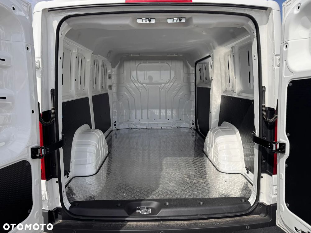 FOTON CAVAN - 12