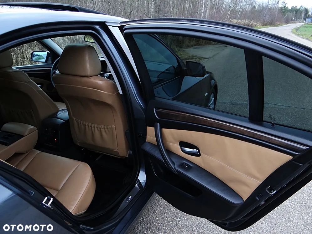BMW Seria 5 525d Edition Lifestyle - 39
