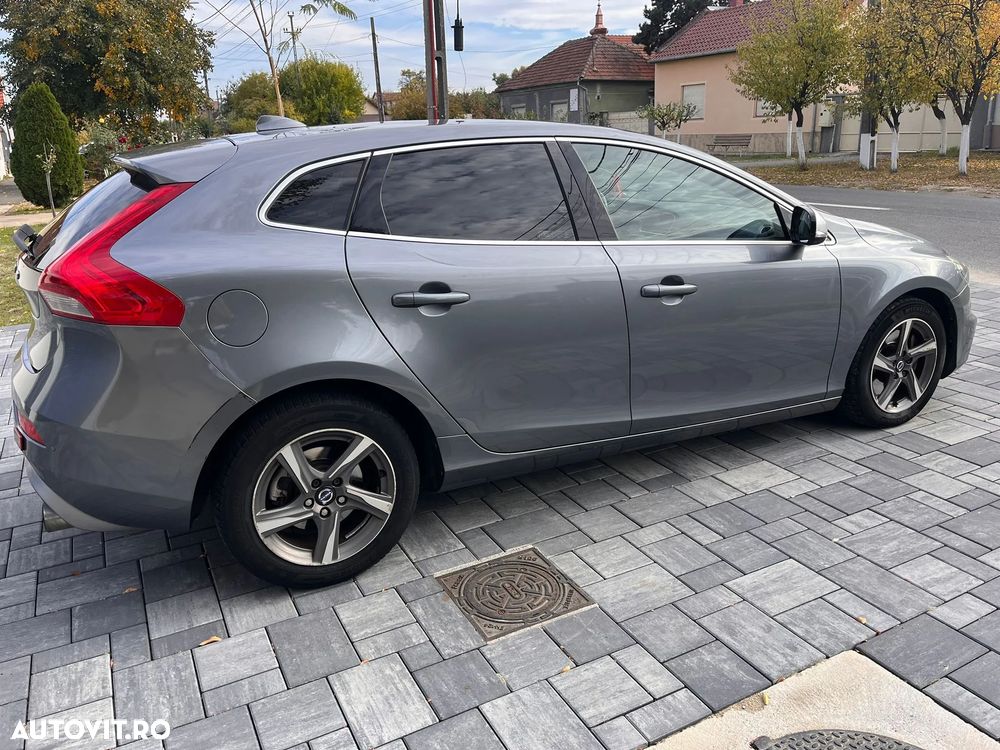 Volvo V40 D4 VEA R-Design - 11