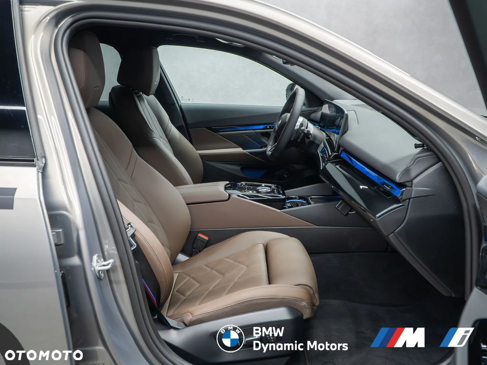 BMW Seria 5 - 21