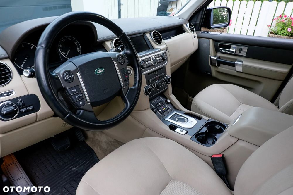 Land Rover Discovery 3.0 SD V6 SE - 16