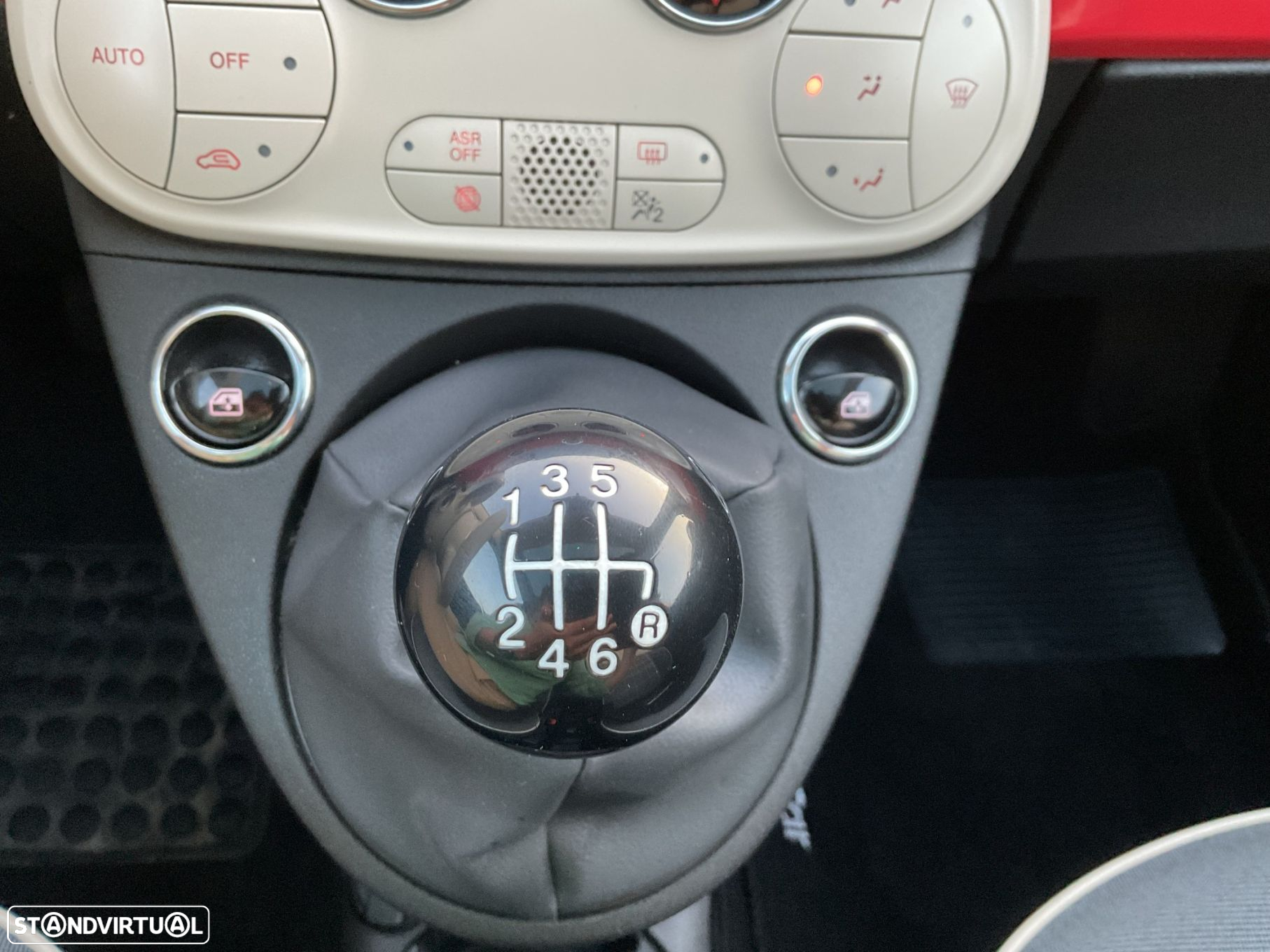 Fiat 500 1.0 Hybrid Lounge - 26