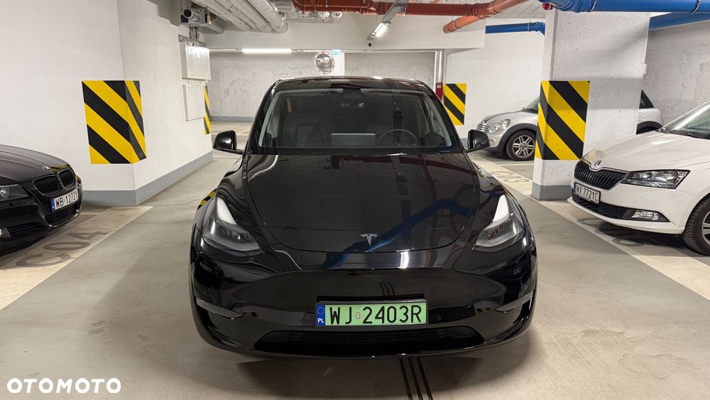 Tesla Model Y Performance AWD - 2