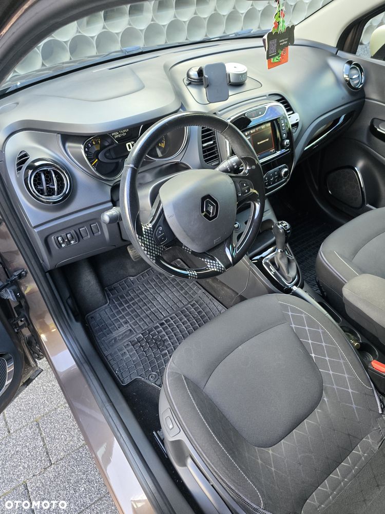 Renault Captur 1.2 TCe Helly Hansen EDC - 12