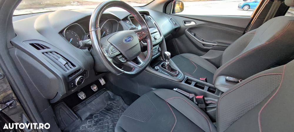 Ford Focus - 6