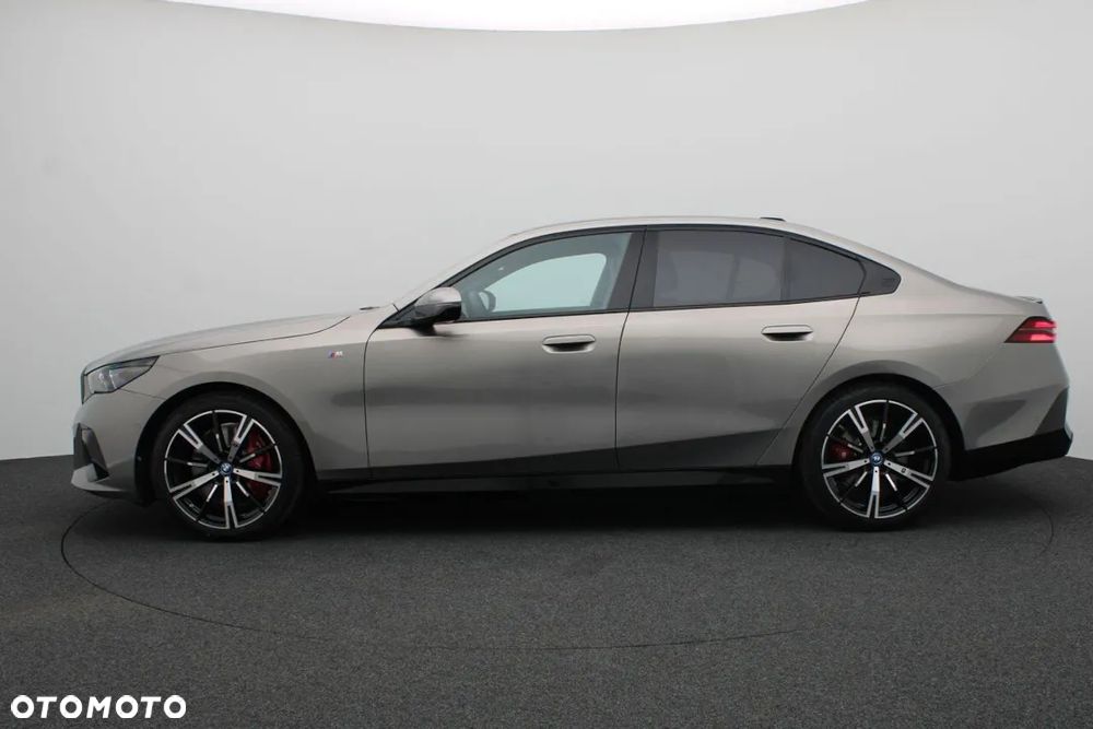 BMW i5 83.9kWh xDrive40 M Sport - 4