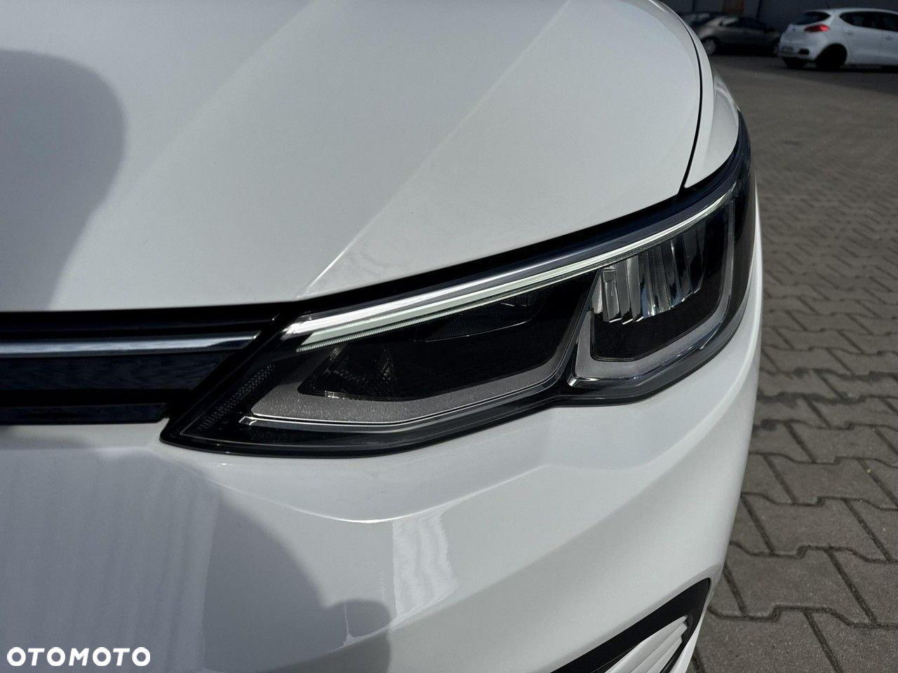 Volkswagen Golf VIII 1.5 TSI EVO Life - 9